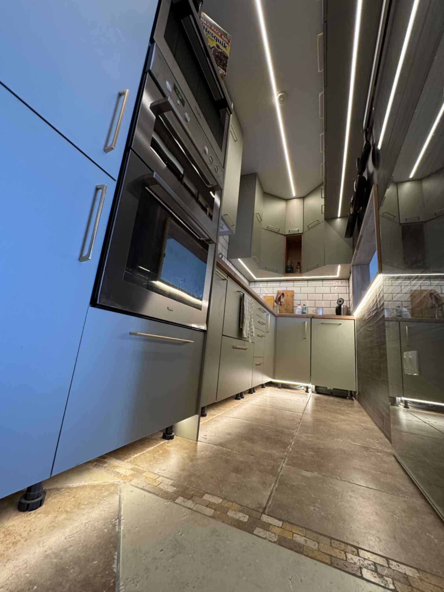 b79590e6-a278-4101-b8c8-510b69852f91